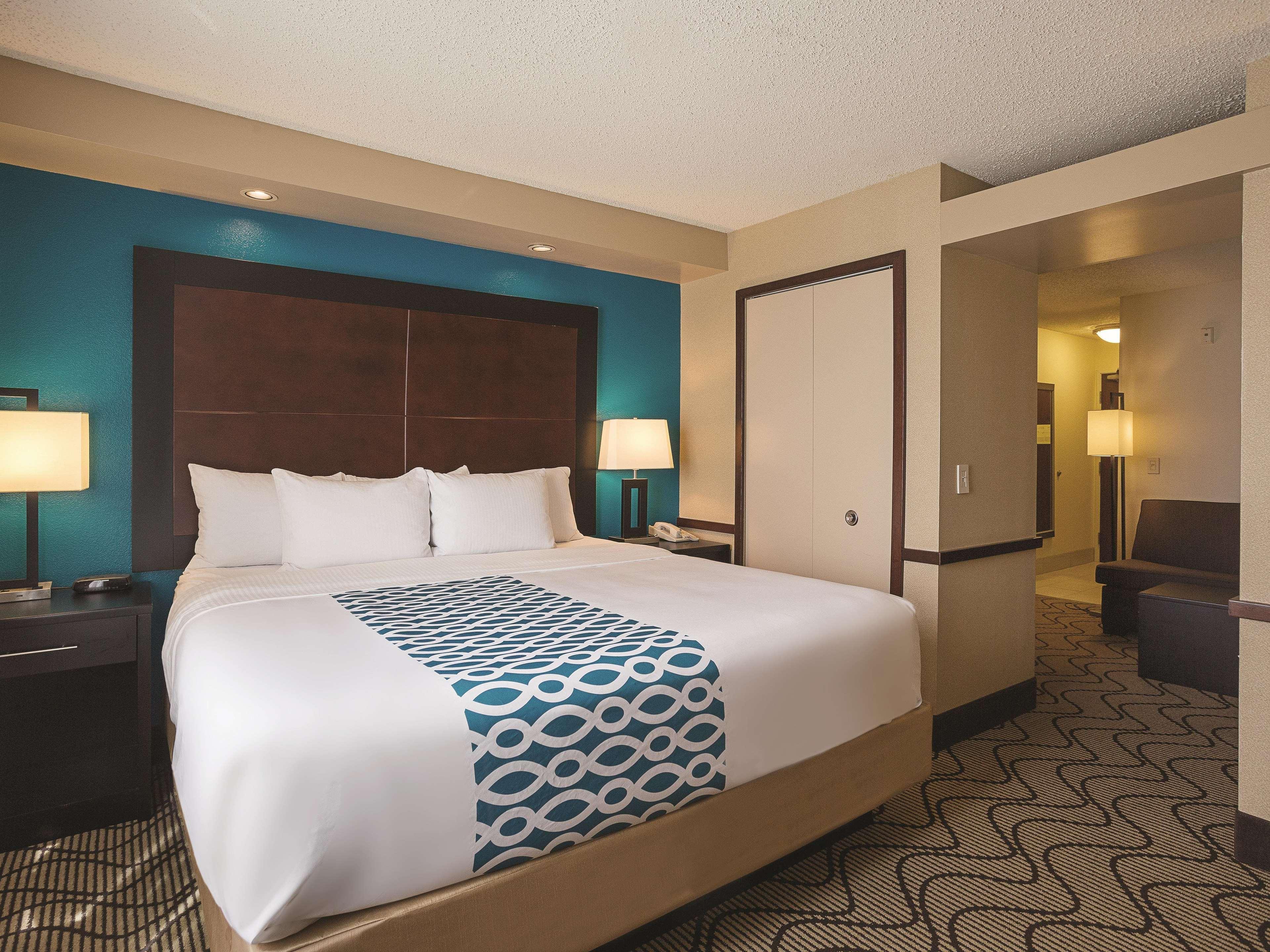La Quinta By Wyndham Central Point - Medford Exterior photo