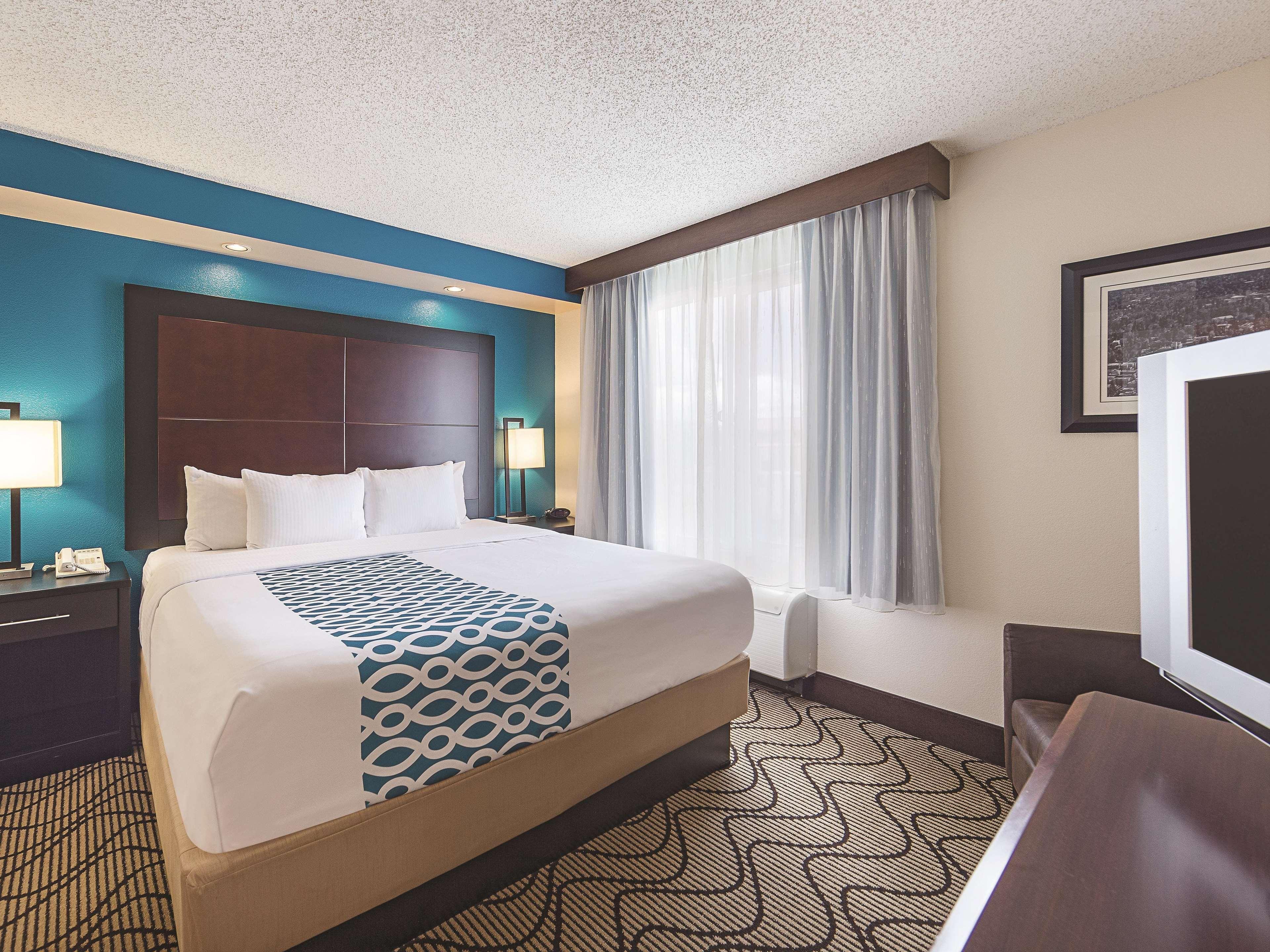 La Quinta By Wyndham Central Point - Medford Exterior photo