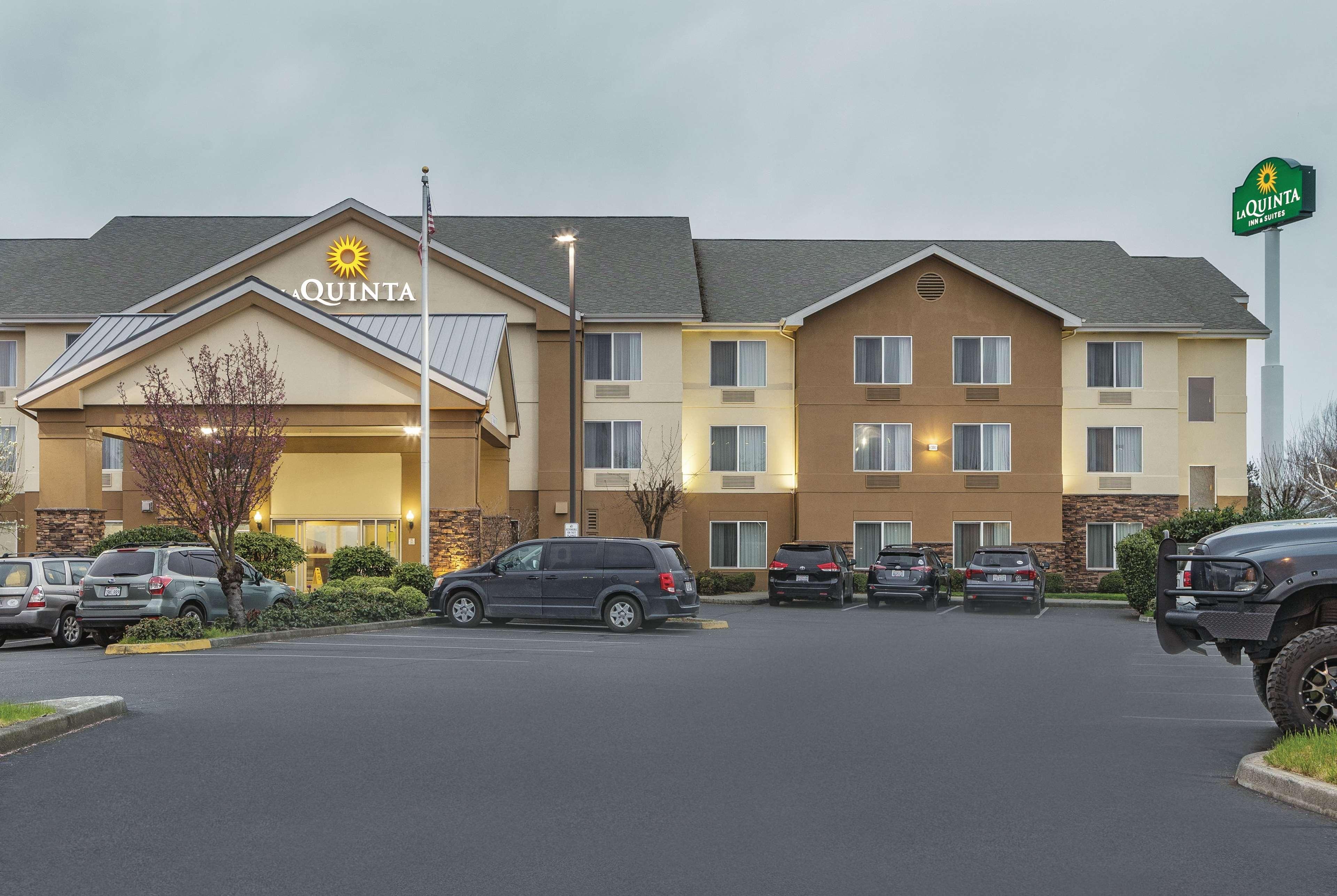 La Quinta By Wyndham Central Point - Medford Exterior photo
