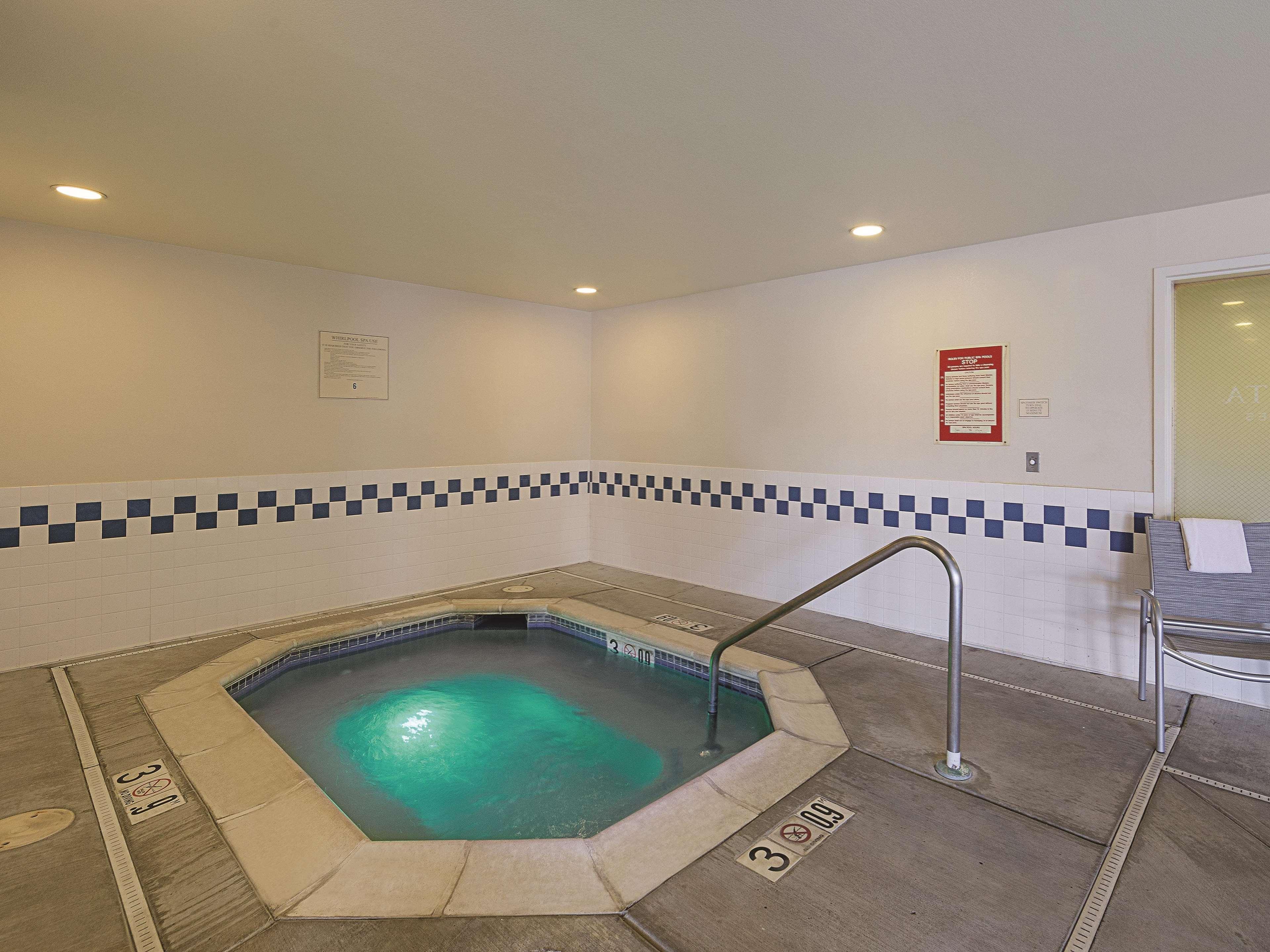 La Quinta By Wyndham Central Point - Medford Exterior photo